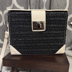 EUC Steve Madden Textured Black and Cream Box Crossbody Bag